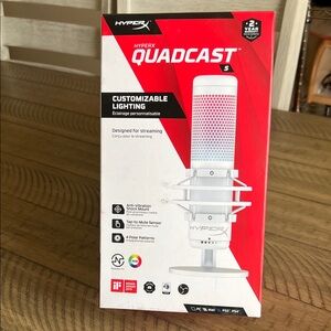 Hype QuadCast S White Microphone